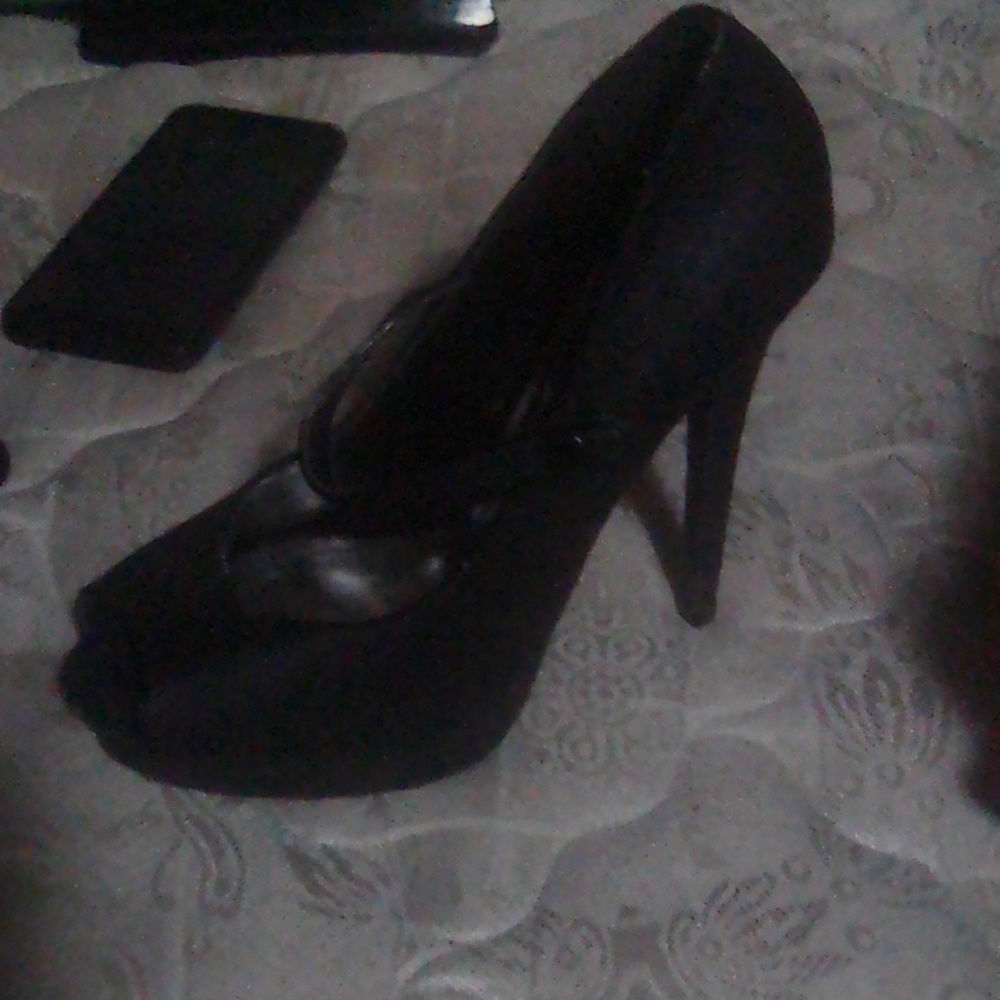 Joeyblack Peep Toe Black Matte Pumps Size 6